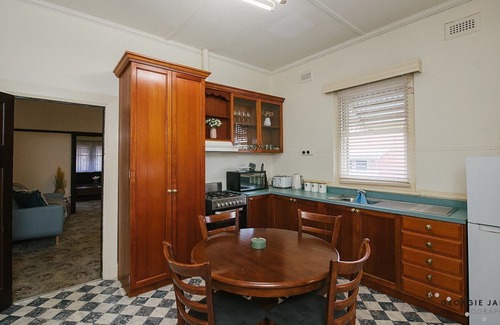 Rutherglen House | Turon House Rutherglen