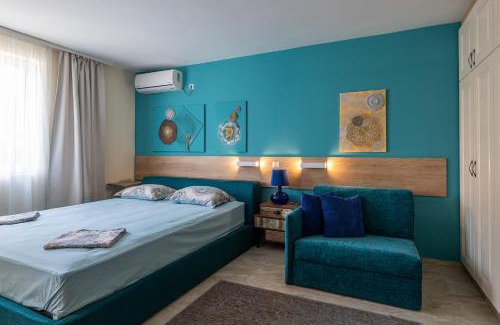 Pomorie Apartment | Turquoise