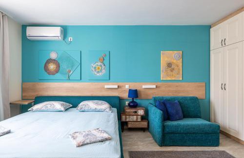 Pomorie Apartment | Turquoise