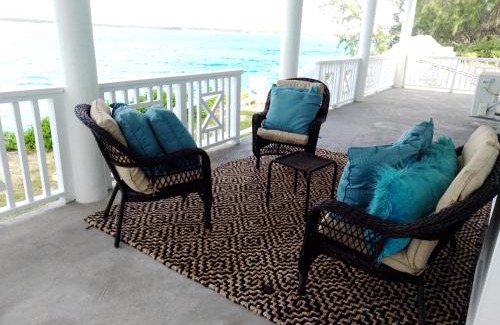 Calvin Hill Villa | Turquoise Escape new waterfront
