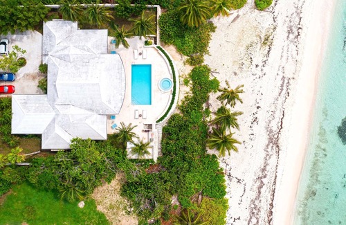Savannah House | Turtle Beach: New Luxe Villa w/Pool, Spa, & Backyard Beach; Kayak Provided!