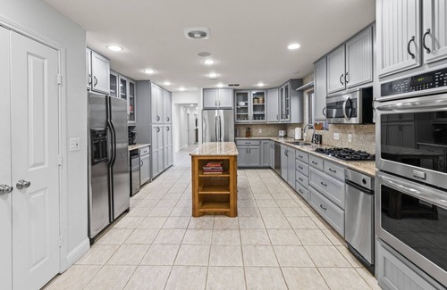 Kerrville House | Turtle Creek House, 4 Bedrooms, 5 Bathrooms, only 8 miles south of Kerrville.