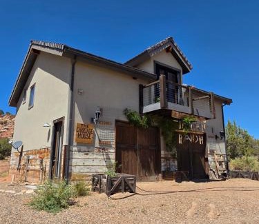 Escalante House | Turtle Rock Ranch