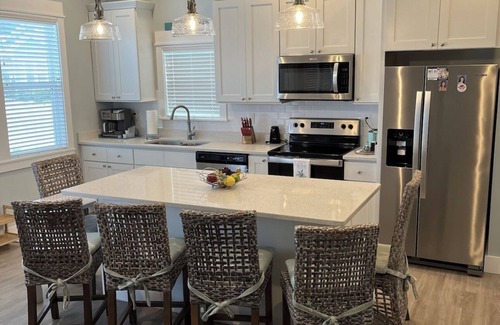 Corolla Light Condo | Turtle’s Nest – Modern Coastal Retreat in Beacon Quarters, Corolla; Pet Friendly