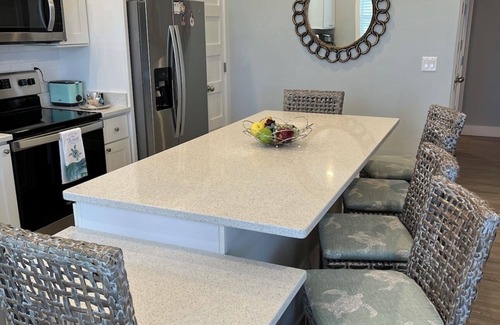 Corolla Light Condo | Turtle’s Nest – Modern Coastal Retreat in Beacon Quarters, Corolla; Pet Friendly