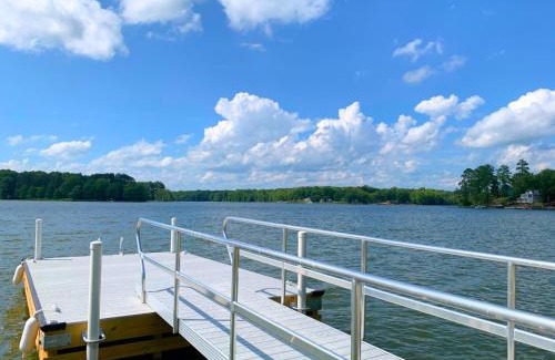 Prosperity House | Turtle Town Bungalow on Lake Murray - RV Parking Available