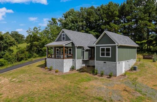 Hayesville House | TurtleKnob-1 Bedroom option