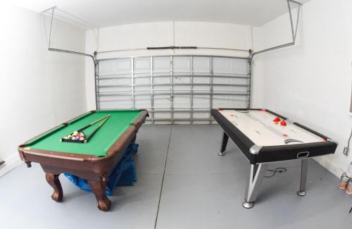 Tuscan Hills House | Tuscan Hills 4 Bedroom Pool Home w Game Room