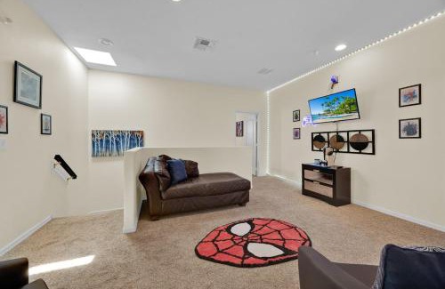 Tuscan Hills Villa | Tuscan Hills Retreat near Disney with pool and PS5 game loft