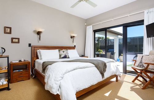 Papamoa Beach Bed & Breakfast | Tuscan Retreat B & B