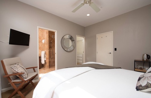 Papamoa Beach Bed & Breakfast | Tuscan Retreat B & B