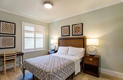 Naples Park House | Tuscan Vacation Rental
