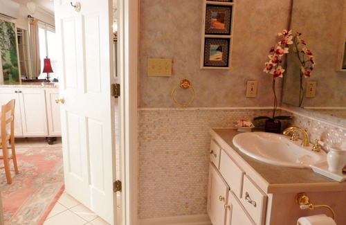 Terry Sanford Apartment | Tuscan Villa Cottage, Fayetteville, NC