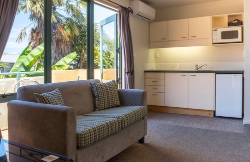 Tahunanui Hotel | Tuscany Gardens Motor Lodge