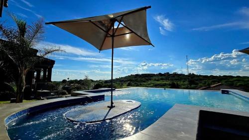 Hartswater Bed & Breakfast | Tuscany Hill Manor
