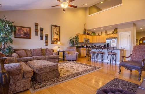 Fieldstone Bluffs House | Tuscany Hills 3 Bedroom Villa by RedAwning