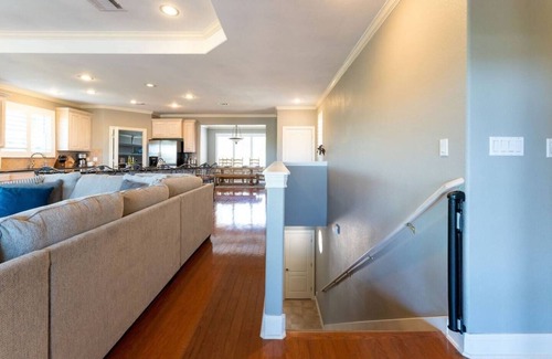Point Venture House | Tuscany - Lake Travis Lakefront - Private Dock