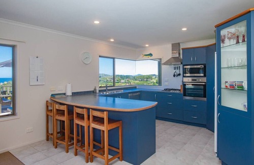 Tutukaka House | Tutukaka Heads Lodge