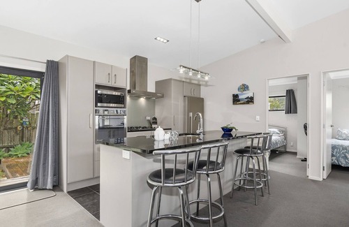 Tutukaka House | Tutukaka Treat - Wellingtons Bay Holiday Home