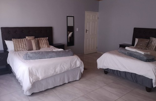 Walvis Bay House | Tuvawa Luxury Suites