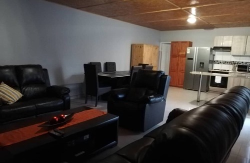 Walvis Bay House | Tuvawa Luxury Suites