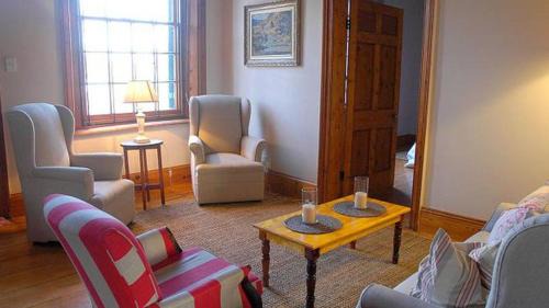 Camdeboo Apartment | Tweefontein House