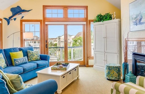 Buck Island House | Twice The Fun II, 5-min walk to Corolla beach, restaurants, & shopping.
