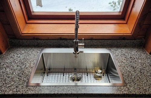 Hastings Highlands Ski Chalet | Twilight Fox Chalet Hot Tub & Sauna Nature Retreat