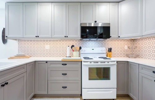 Kincardine Cottage | Twilight Haven – Where Family Fun Meets Lake Life