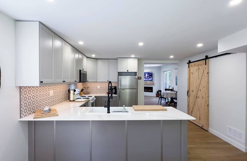 Kincardine Cottage | Twilight Haven – Where Family Fun Meets Lake Life