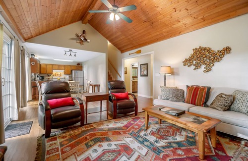 Smithville Ski Chalet | Twilight Ridge Center Hill Lake