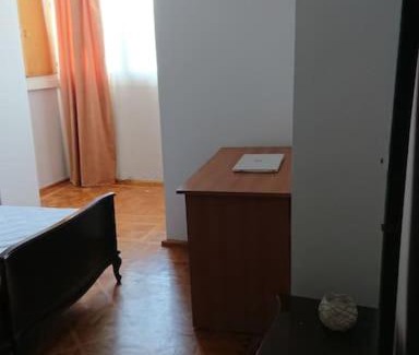 Baku Old Town Apartment | Twin bedroom in Oldschool flat/Marine blv