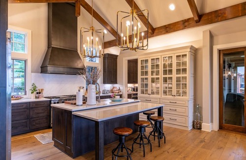 Banner Elk House | Twin Boulder Lodge at Eagles Nest - big views, outdoor fireplaces, hot tub, arcade