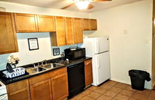 Midtown-Edmondson House | Twin Bunk-Style Bedroom close to downtown