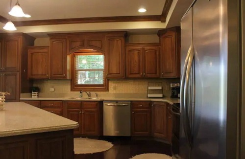 Cannelton House | Twin Canoes Lodge, A Waterfront Oasis. Kayaks & Canoes. HotTub & Sauna. 6 Acres.