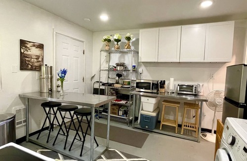 Manchester Cottage | Twin Creeks Cottage - Private and peaceful guest house near beach