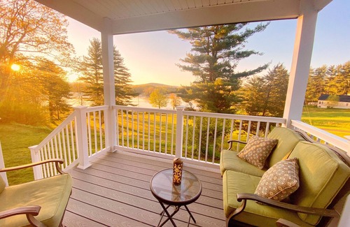 Pine Plains House | Twin Island Lake House Hot Tub