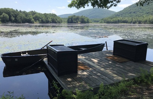 Pine Plains Apartment | Twin Island Lake Private Island