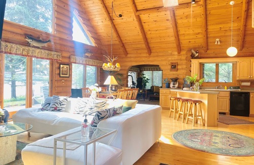 Sioux Narrows Nestor Falls Bed & Breakfast | Twin Oaks Lodge on the Lake of the Woods