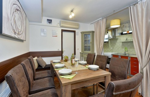 Sveti Ivan Zelina House | Twin Oasis Retreat with Pool & Spa, Sveti Ivan Zelina, Croatia