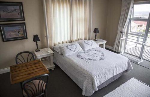 Wavecrest Apartment | Twin Okes