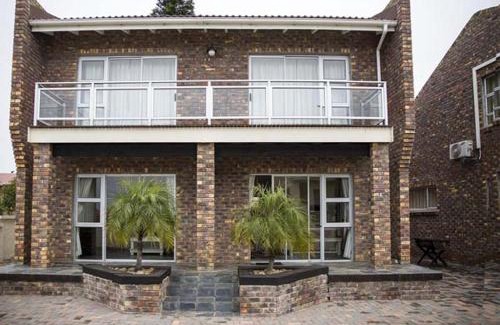 Wavecrest Apartment | Twin Okes