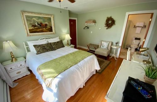 Manitoulin District Bed & Breakfast | Twin Peaks B&B