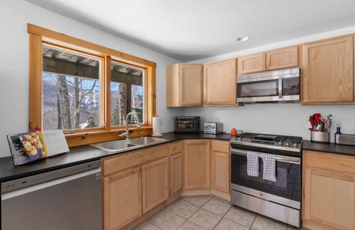 Waitsfield House | Twin Peaks, Mad River Valley, VT
