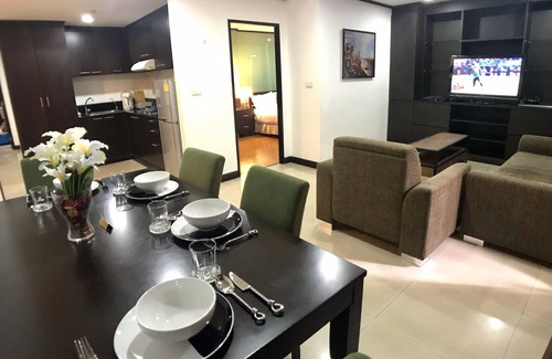 Khlong Toei Nuea Apartment | Twin Peaks Sukhumvit Suites