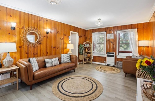 Twin Peaks House | Twin Peaks Vacation Rental with Hot Tub!