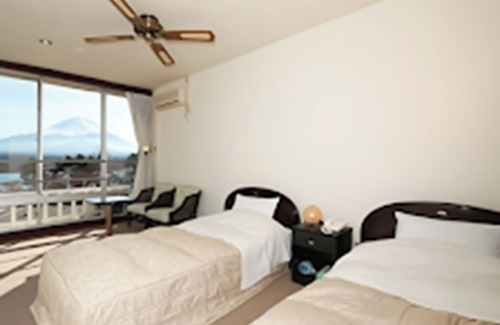 Fujikawaguchiko House | Twin roompanoramic view of Mt Fuji Lake Shoji/Minamitsurugun Yamanashi