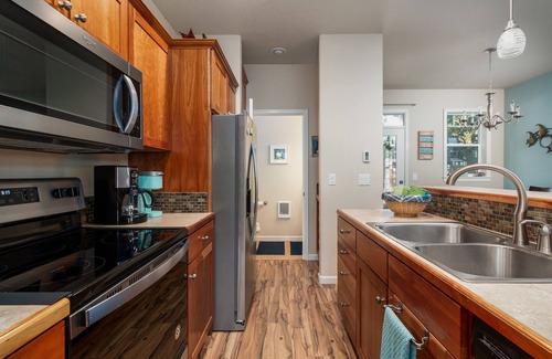 Pacific City House | Twin Sands #168 - Updated, cozy, hot tub home. Dog OK