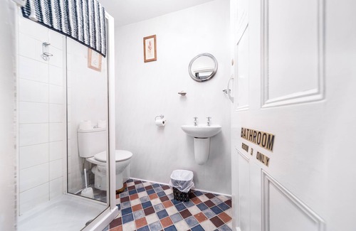 West Cliff Hotel | Twin Single Beds, Private Bathroom