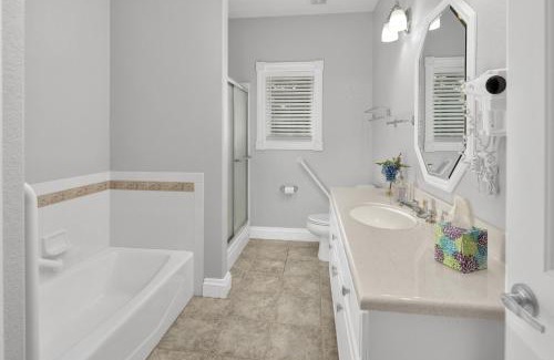 Estes Park House | Twin Sisters Suite - 2 Bedroom, Kitchenette, Hot Tub!